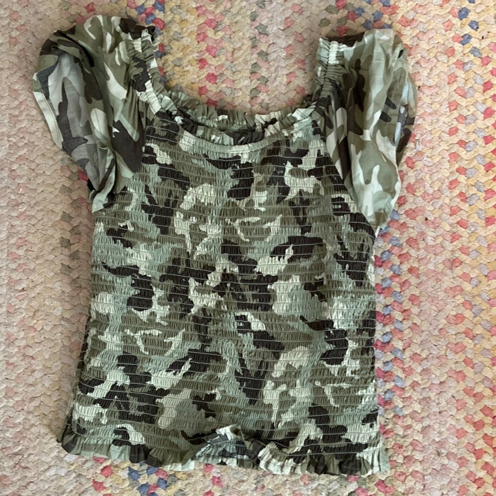 CUTE JUSTICE TOP